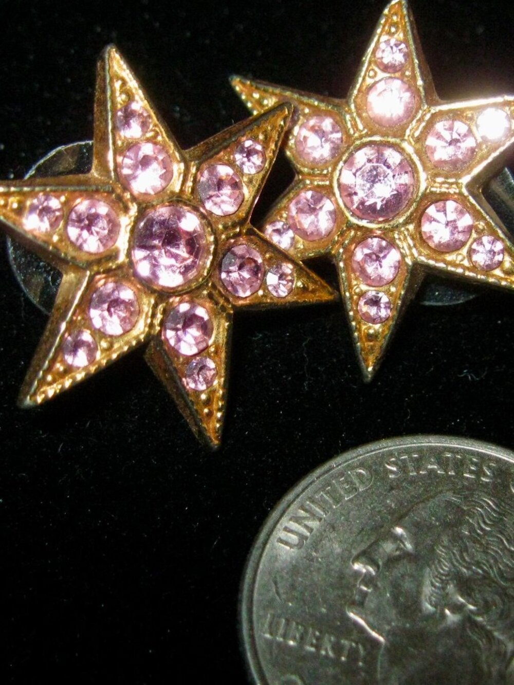 KIRKS FOLLY UNSIGNED VINTAGE 6 POINT STAR EARRINGS WITH PINK RHINESTONES